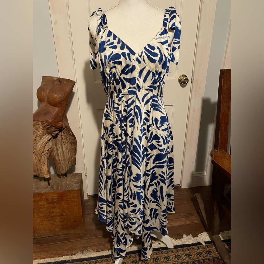 NWT ALEXIS for Target Botanical Tie Strap Asymmetrical Hem Dress Med, Blue/White - Picture 5 of 16